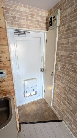 かしの木ハイムの玄関