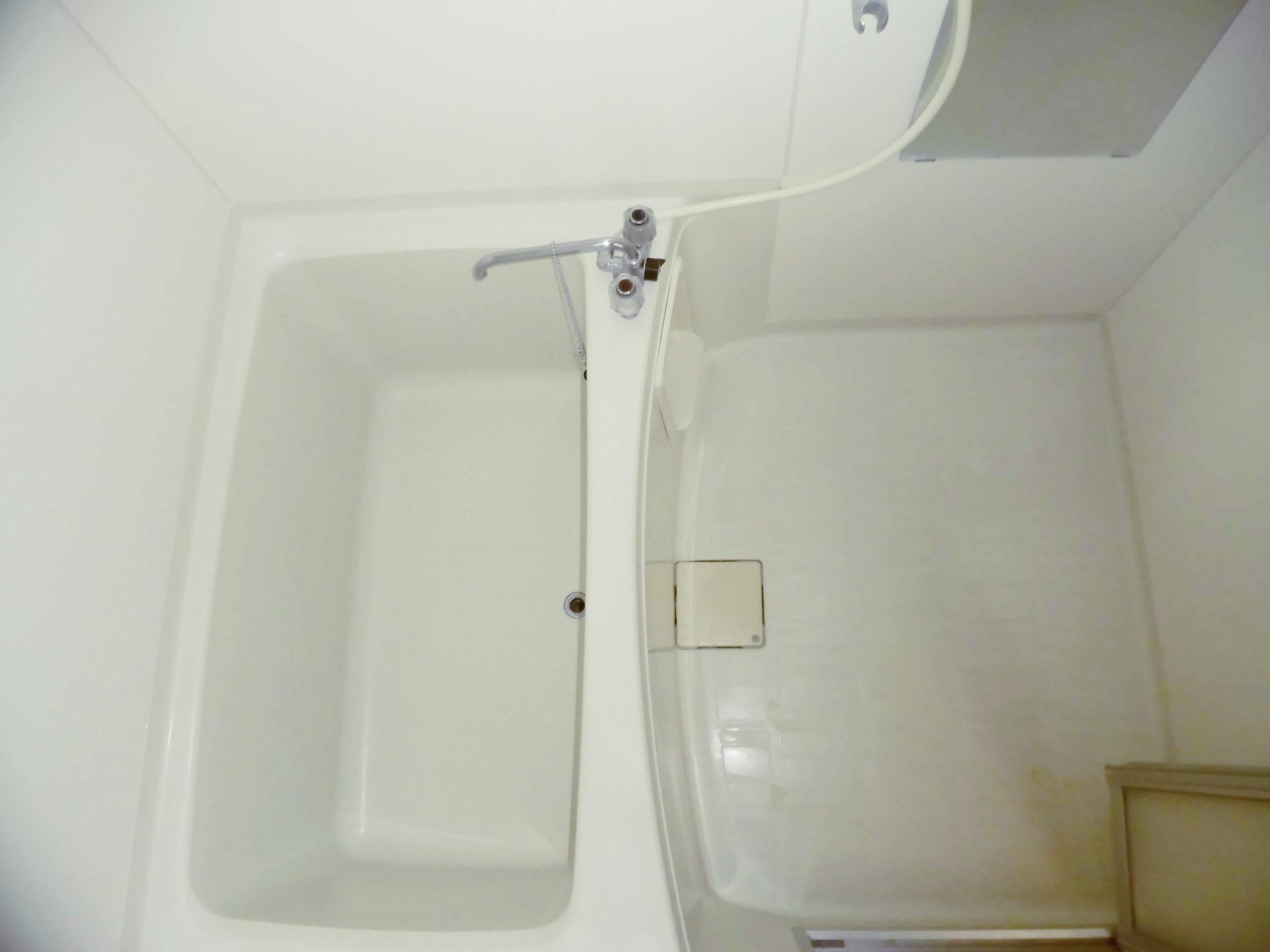 ホワイトメゾンの浴室