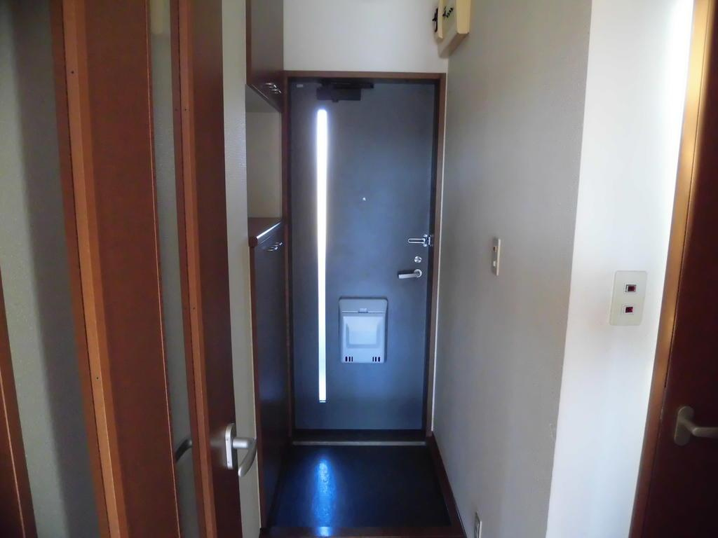 レトアコトブキDの玄関|シューズボックス付き