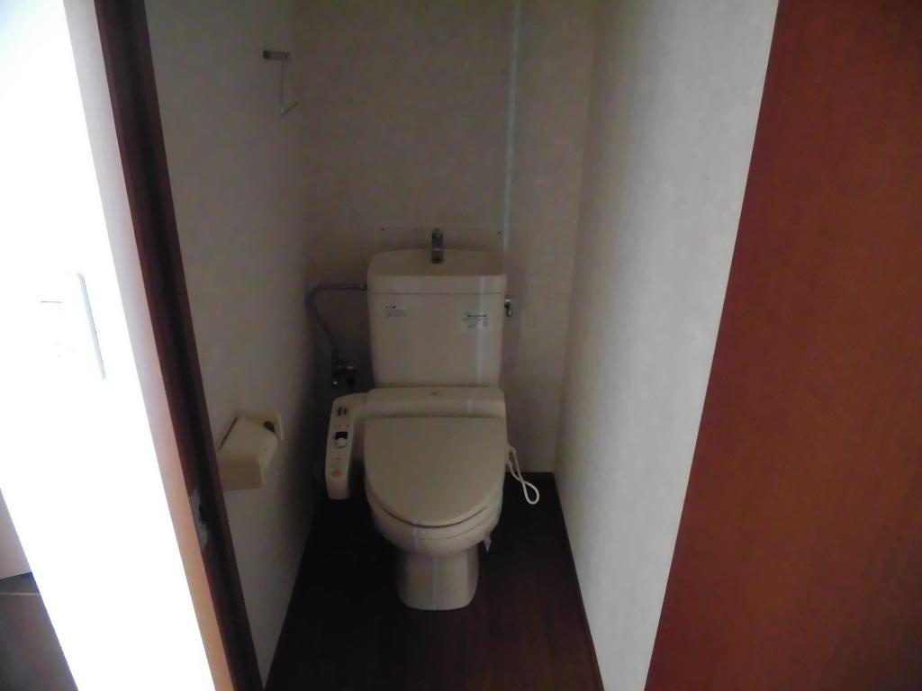 レトアコトブキDのトイレ|ウォッシュレット完備