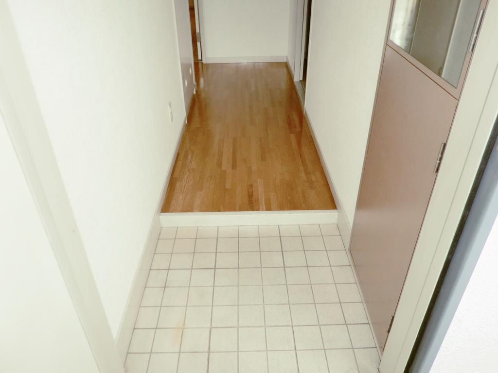 マンションAOYAGIの玄関