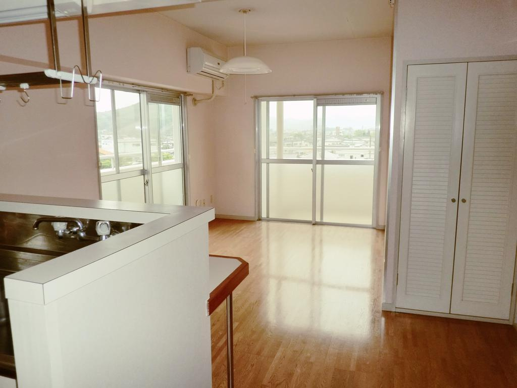 マンションAOYAGIの居間・リビング