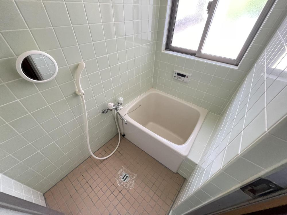 浜松住宅の浴室