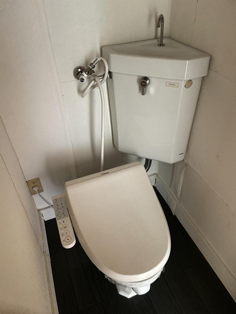 浜松住宅のトイレ