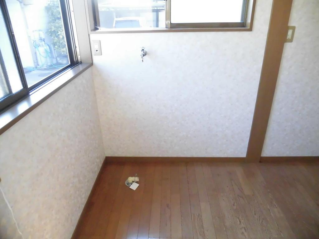 ハイツ平安のその他|洗濯機置き場