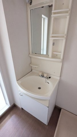 エーデルハイムの独立洗面台