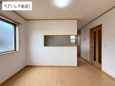 【居間・リビング】 | 加須市東栄2丁目　中古住宅   | 現地(2025年6月撮影)