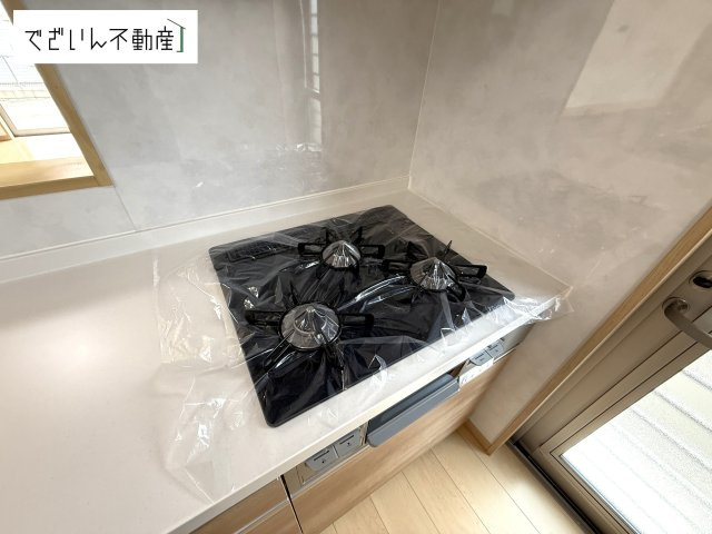 【キッチン】 | 加須市東栄2丁目　中古住宅   | 現地(2025年6月撮影)