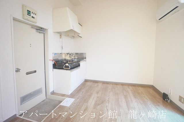 バーバリーCOASTの居間・リビング