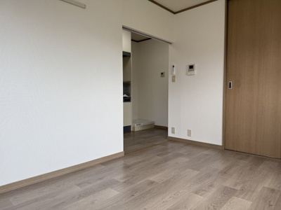 【寝室】