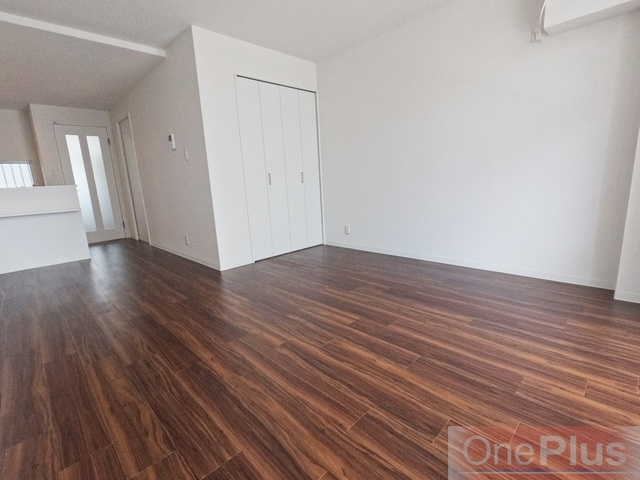 マンション向洋の洋室