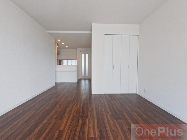 マンション向洋の洋室