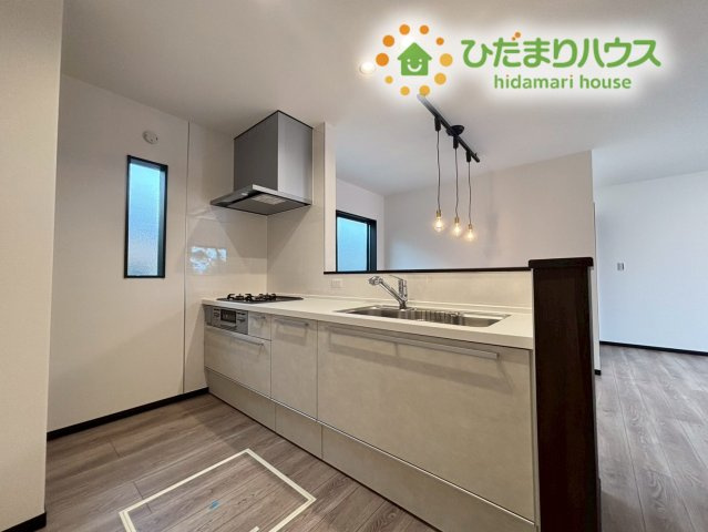 熊谷市肥塚　第8期　新築一戸建て　クライン　02のキッチン
