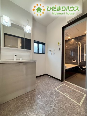 熊谷市肥塚　第8期　新築一戸建て　クライン　02のトイレ