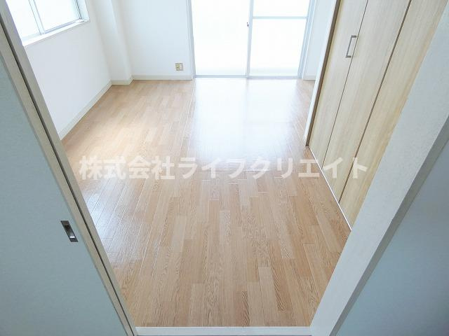 豊田マンションの洋室