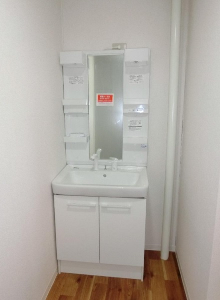垂水高丸住宅１号棟の独立洗面台