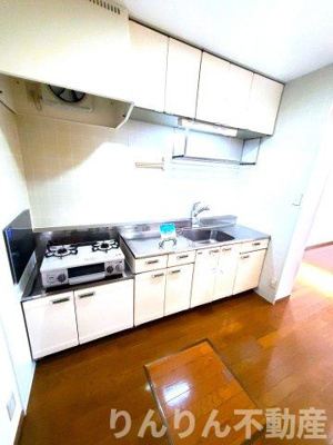 【キッチン】 | ルミナス山城B | キッチンでお料理をお楽しみください