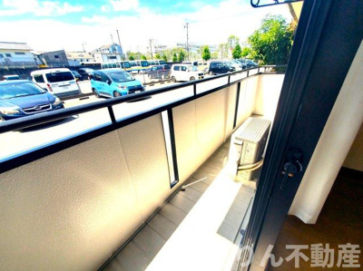 【バルコニー】 | ルミナス山城B | 落ち着いた時間を過ごせるバルコニーです