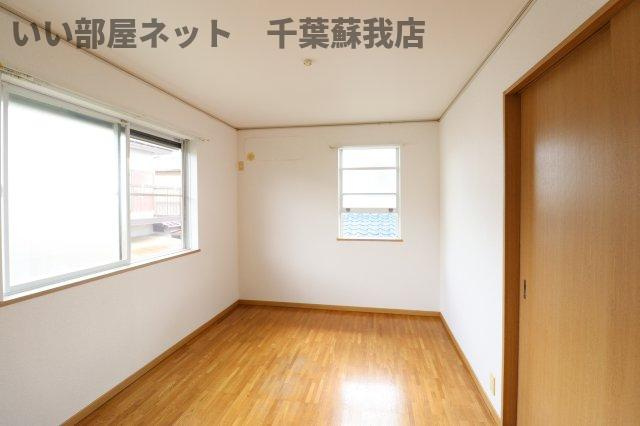 エステートピア鹿野の洋室|使い勝手のいい洋室です