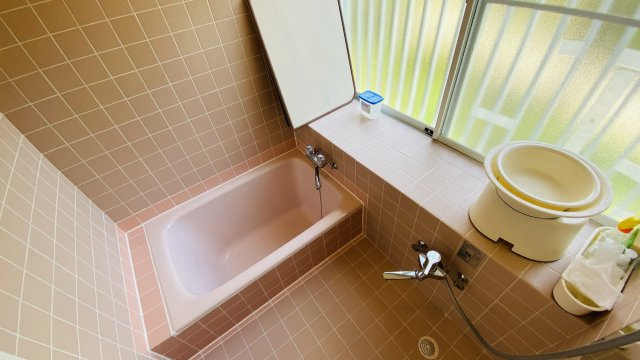 浅間ハイランドパーク ロフト付きの1LDK 中古戸建の浴室