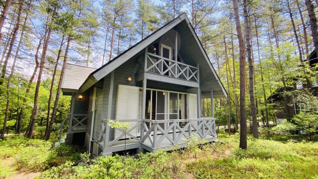 浅間ハイランドパーク ロフト付きの1LDK 中古戸建