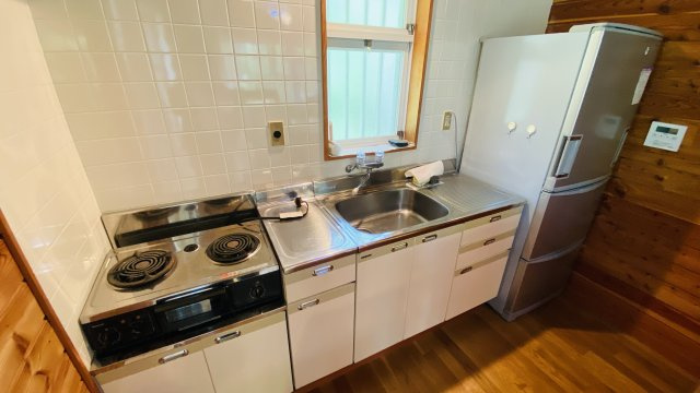 浅間ハイランドパーク ロフト付きの1LDK 中古戸建のキッチン