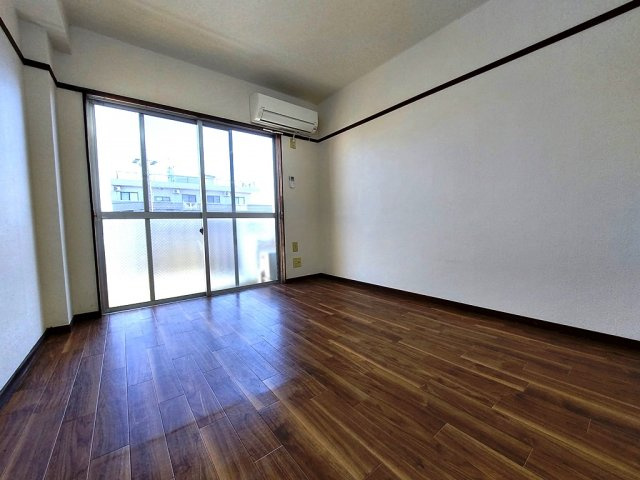 サンヒル南小池の居間・リビング