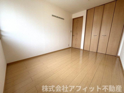 【その他】 | マノワール・プルミエ | 西側の洋室6帖