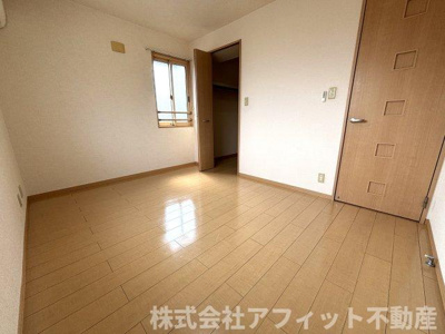 【寝室】 | マノワール・プルミエ | 東側の洋室6帖