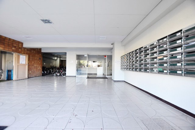 【ロビー】 | 池袋第2ヒルハイム | 集合ポストなどを備えたエントランスホール。ここもマンションの顔となる部分であり、しっかりと清掃の行き届いたさまに安心感をおぼえます。～即日のご見学可能～　お問合せはお気軽にどうぞ。