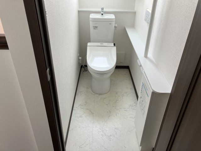 中古住宅　豊橋市東幸町のトイレ