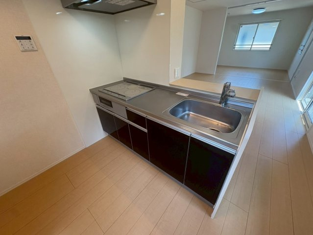 川崎市多摩区長尾７丁目のアパートのキッチン
