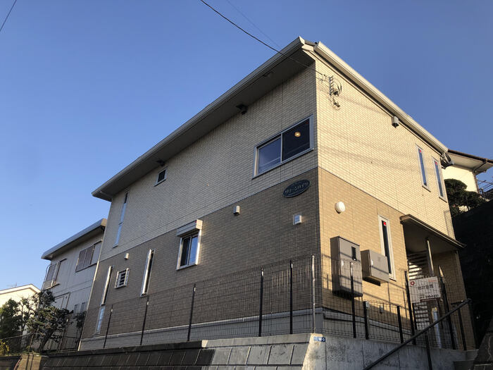 川崎市多摩区長尾７丁目のアパートの外観