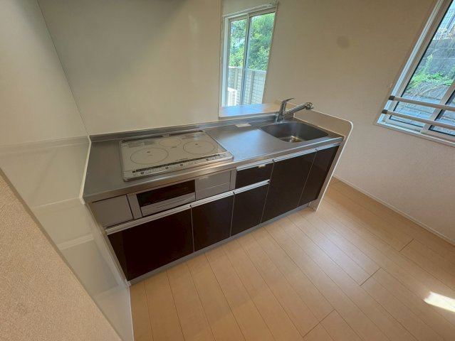 川崎市多摩区長尾７丁目のアパートのキッチン