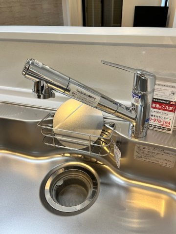 灘南通１丁目新築戸建のキッチン|浄水機能付き水栓