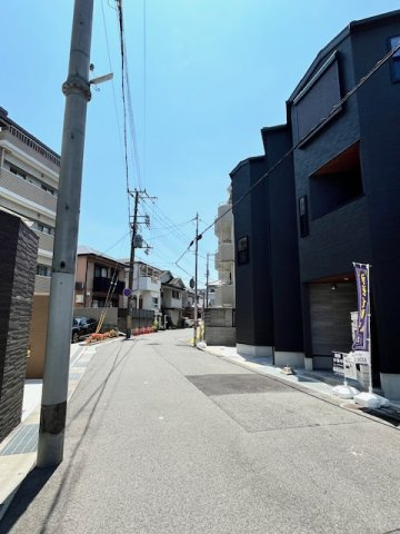 灘南通１丁目新築戸建の前面道路含む現地写真