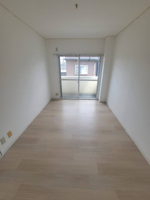 【居間・リビング】 | メゾンAKINAI香里