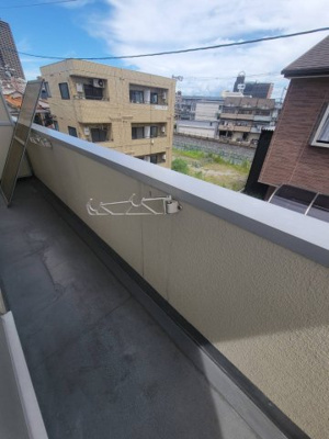 【バルコニー】 | メゾンAKINAI香里