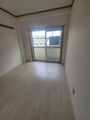 【居間・リビング】 | メゾンAKINAI香里