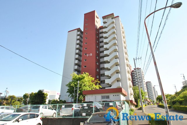 湘南スカイハイツ　5号棟の外観