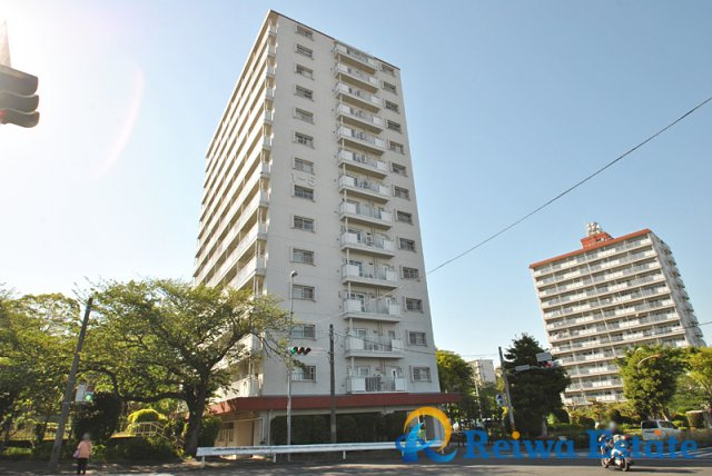 湘南スカイハイツ　5号棟の外観