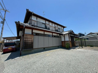 【外観】 | 土地面積約101.60坪！建物面積約66.26坪！本格和風住宅！