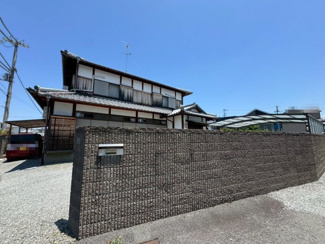 【外観】 | 落ち着いた住環境で平坦地にあります。
