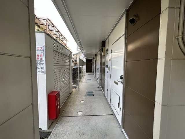 レオパレス御本丸弐番館のその他|1階廊下