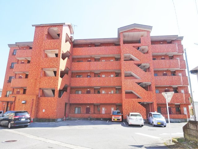 ハピネス川田の外観