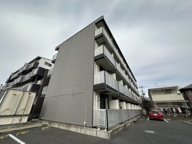 レオパレスプレジャー　宇都宮の外観