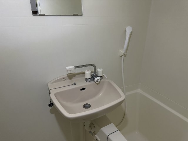 レオパレスプレジャー　宇都宮の浴室