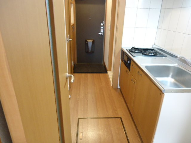 ラワンドゥラＫハウスの内装|廊下