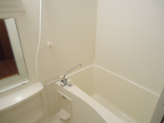 ラワンドゥラＫハウスの浴室|バス