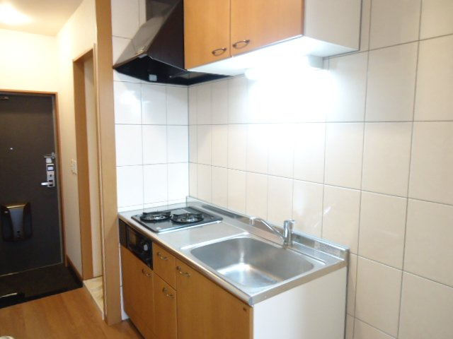 ラワンドゥラＫハウスのキッチン|システムキッチン